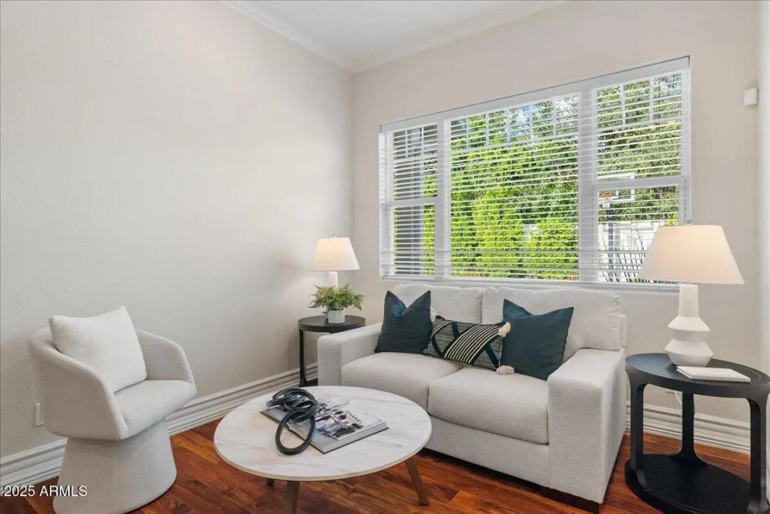 Real Estate Picture 33