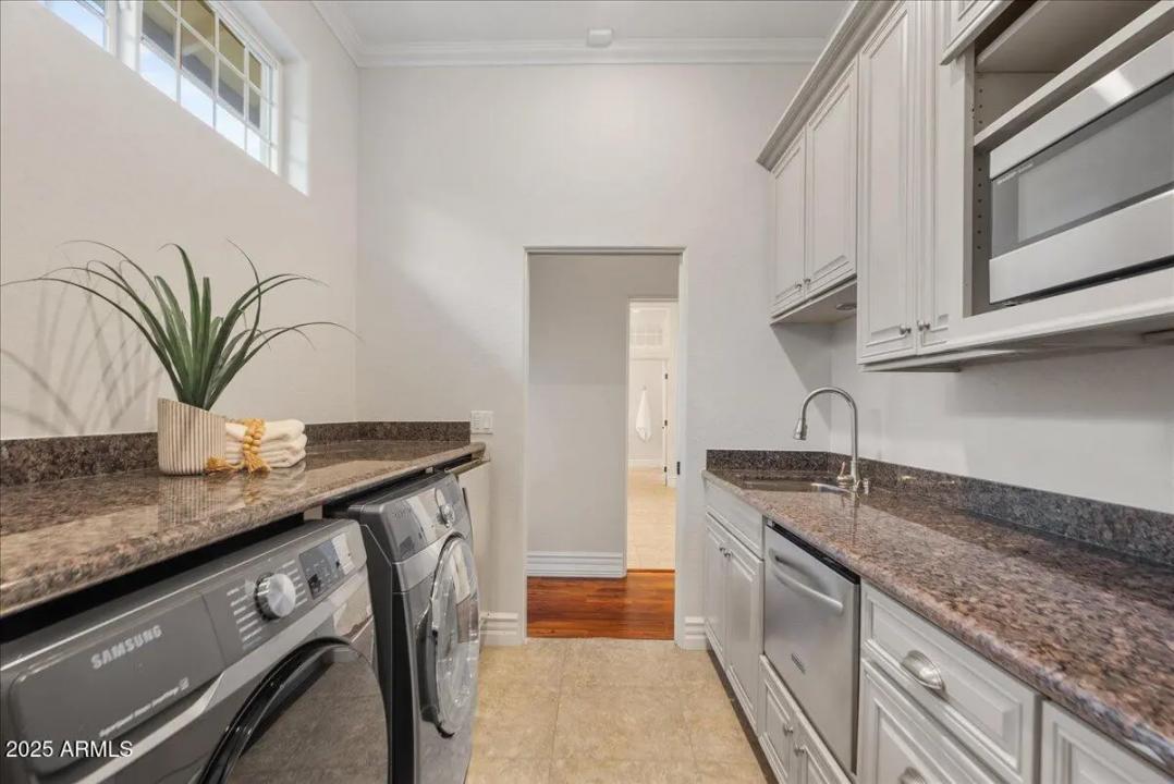 Real Estate Picture 40