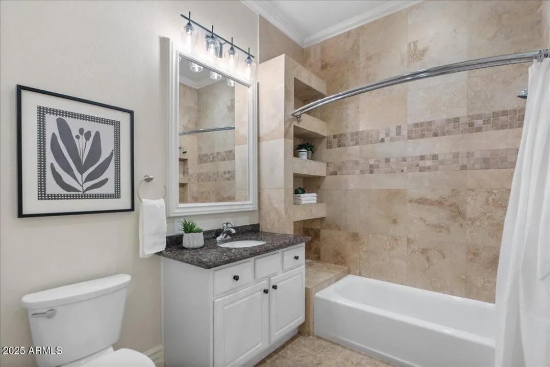 Real Estate Picture 43