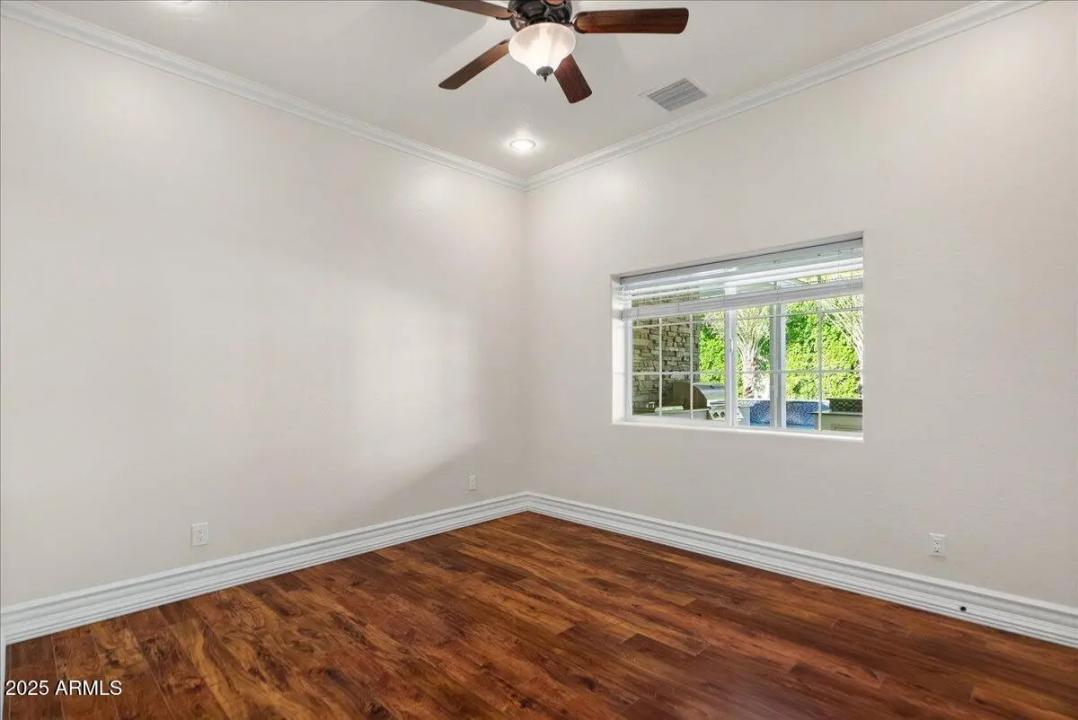 Real Estate Picture 44