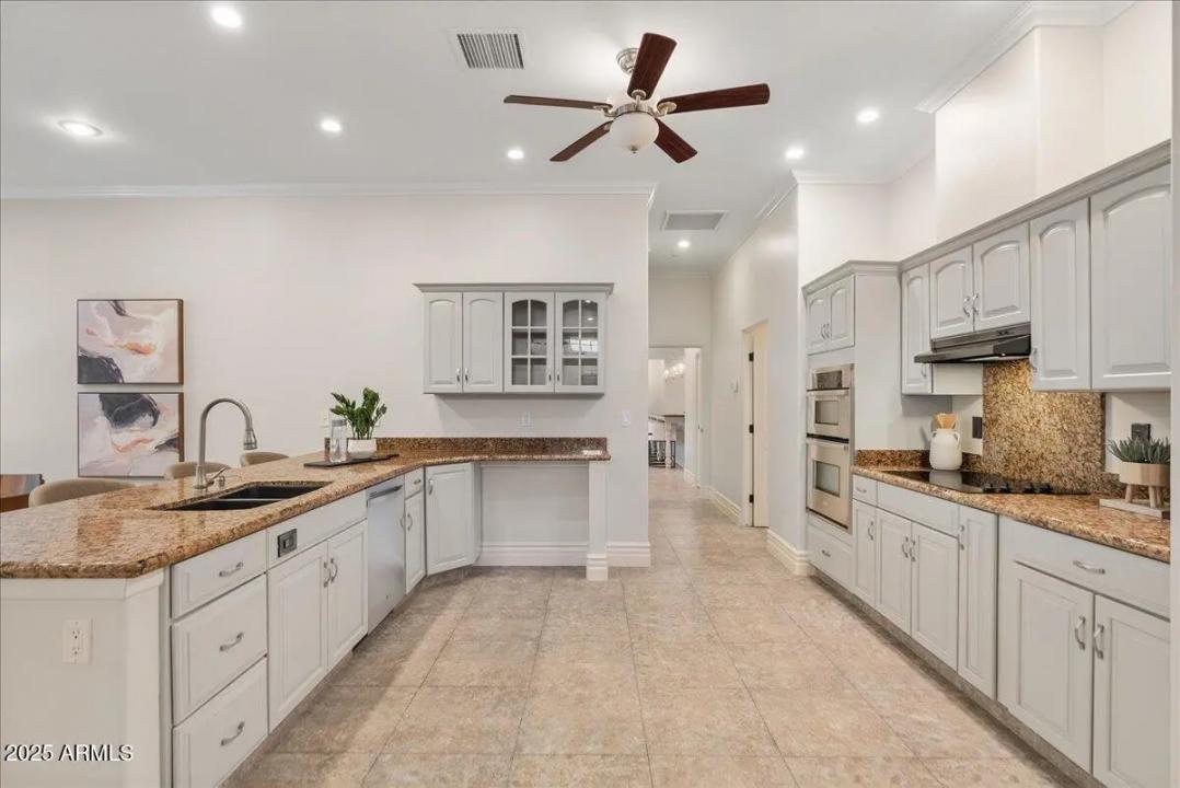 Real Estate Picture 52