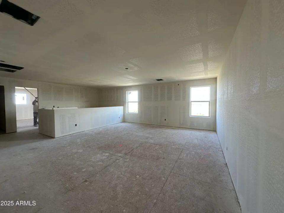 Real Estate Picture 19