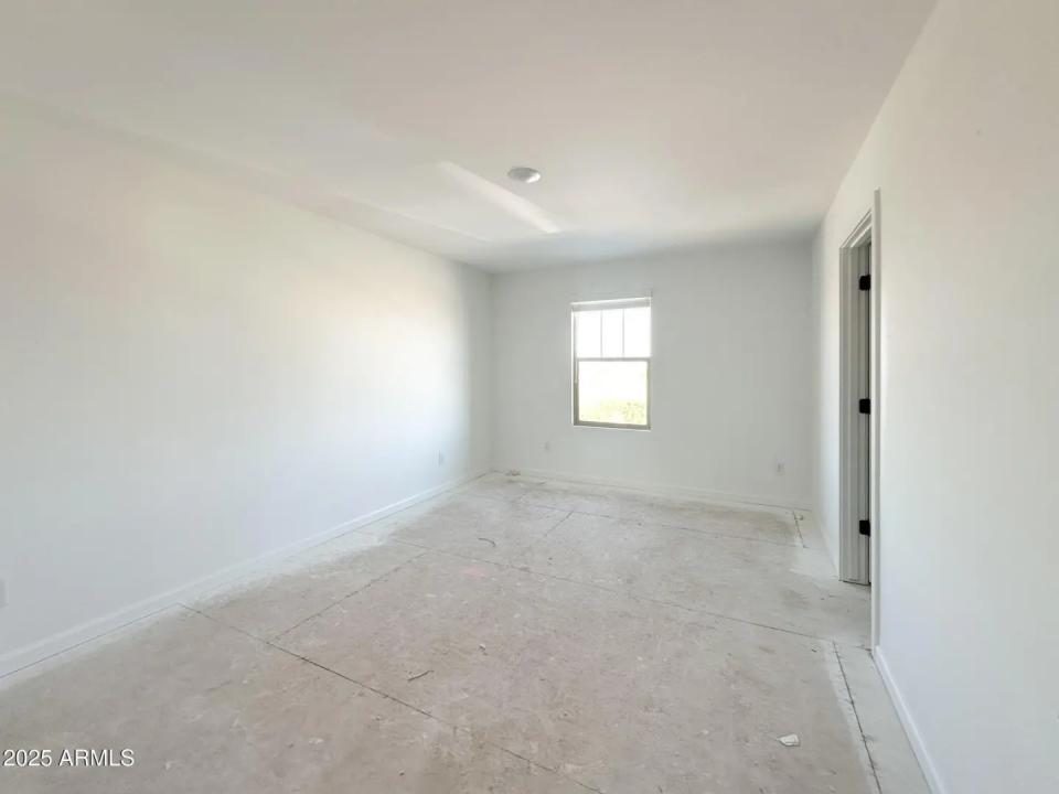 Real Estate Picture 21