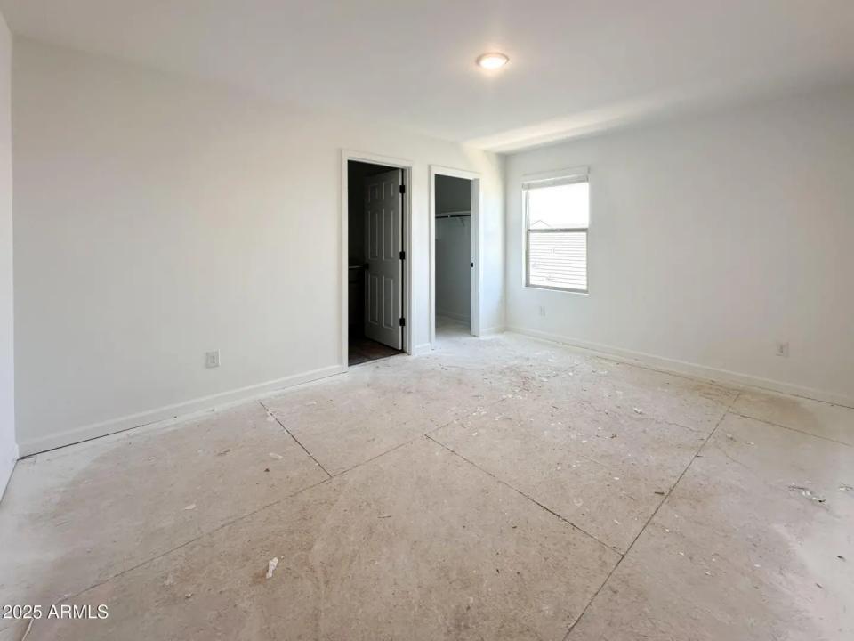 Real Estate Picture 23