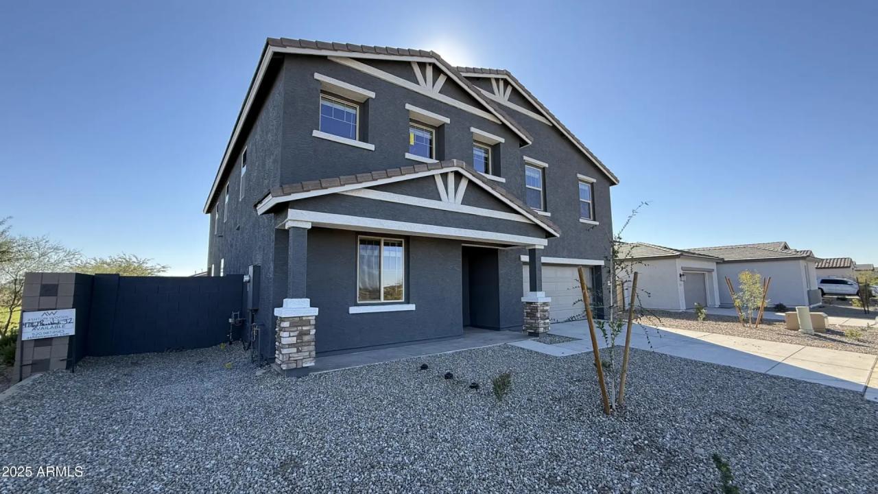 Real Estate Picture 3