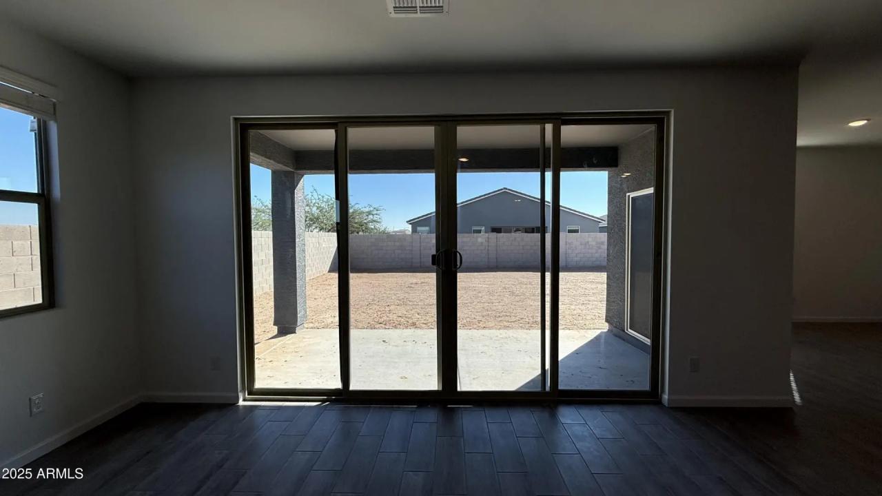 Real Estate Picture 11