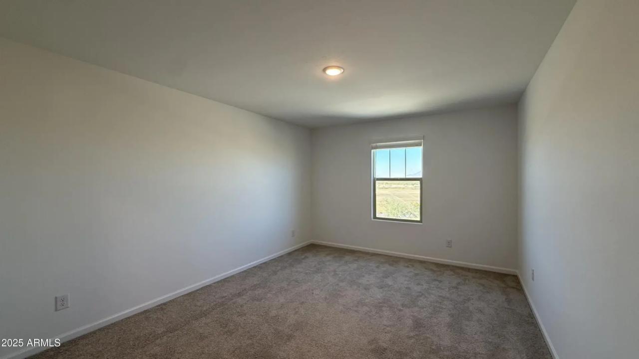 Real Estate Picture 20