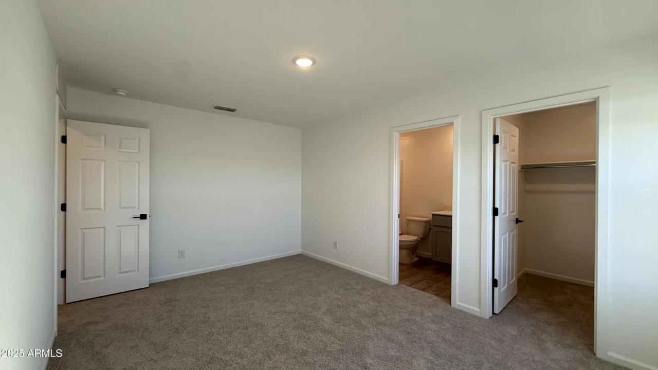 Real Estate Picture 23