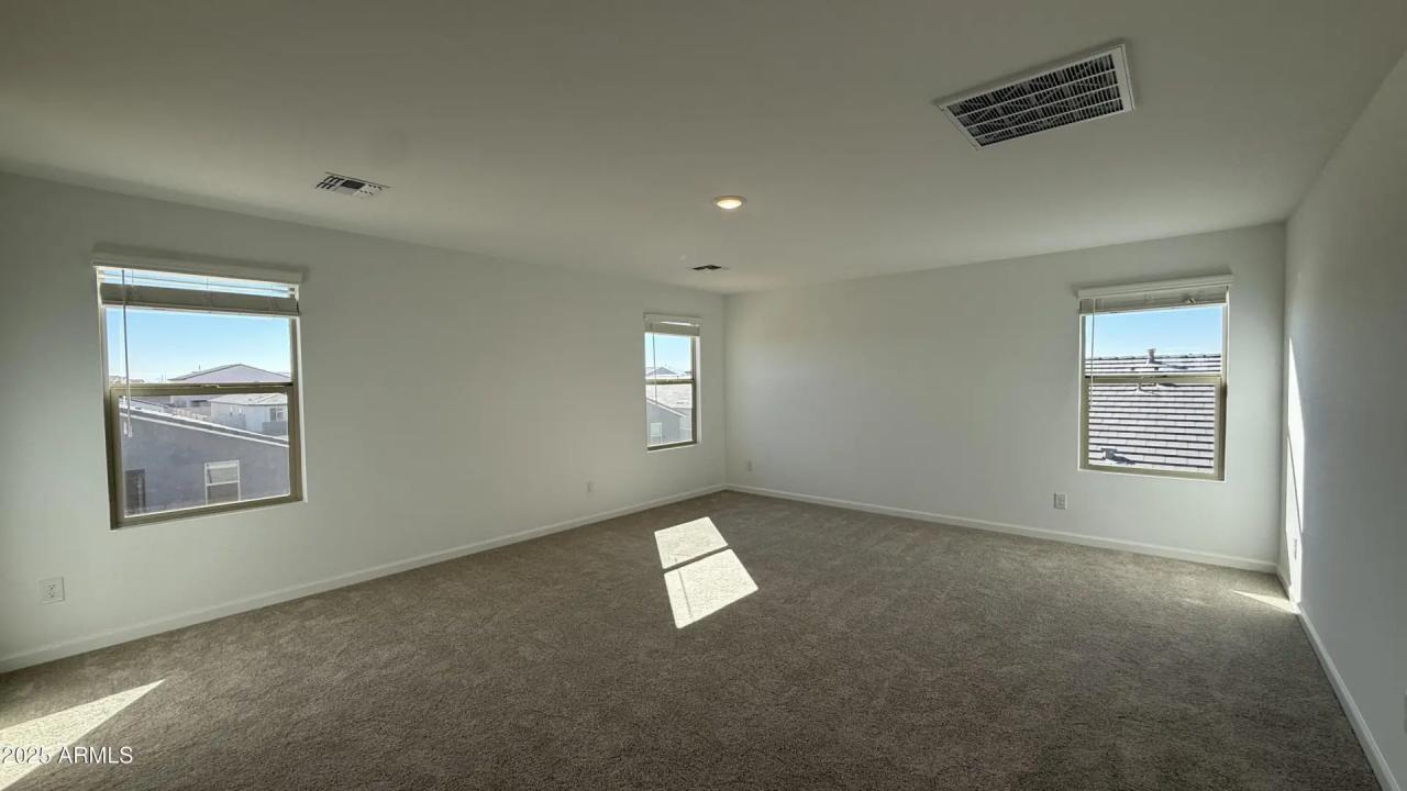 Real Estate Picture 29