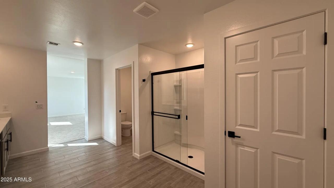 Real Estate Picture 33