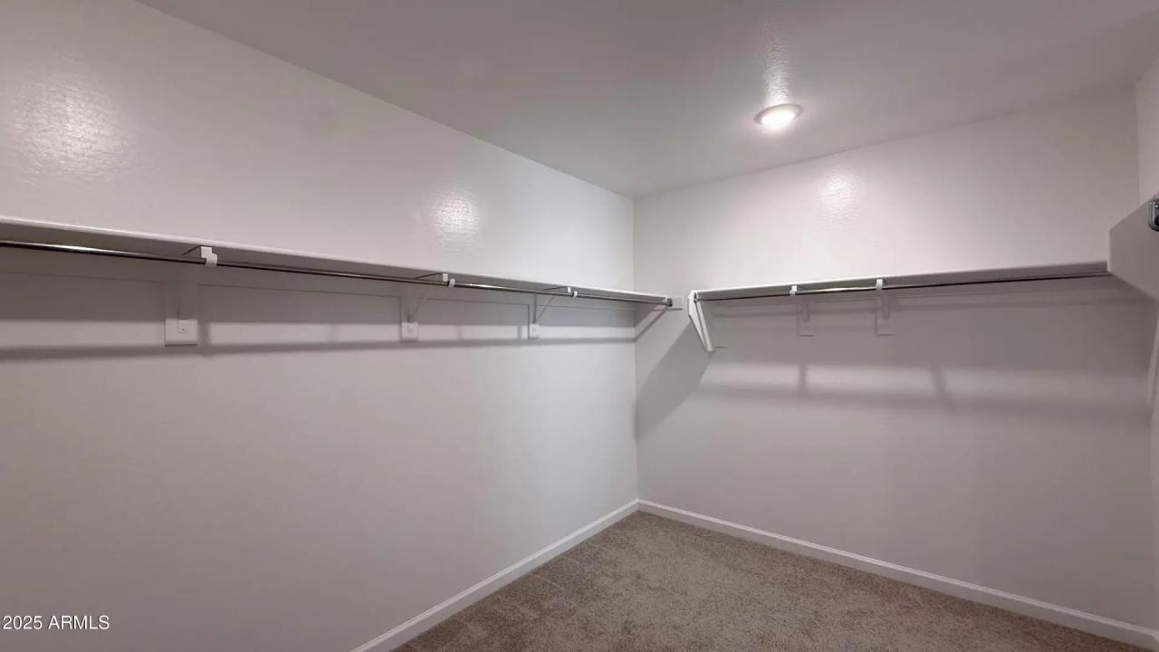 Real Estate Picture 34