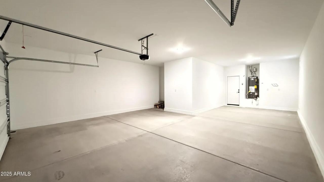 Real Estate Picture 38