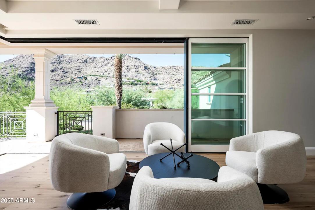 Real Estate Picture 32