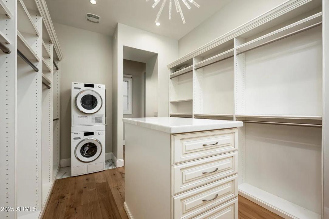 Real Estate Picture 42