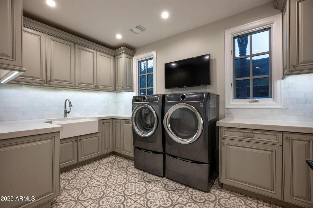 Real Estate Picture 48