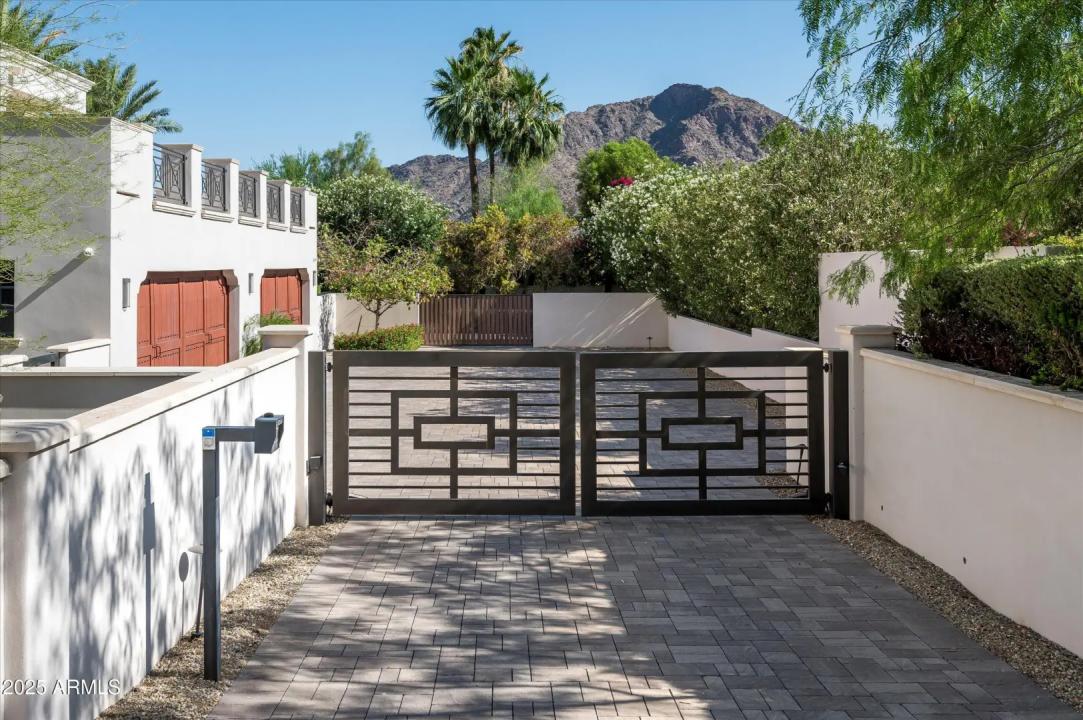 Real Estate Picture 60