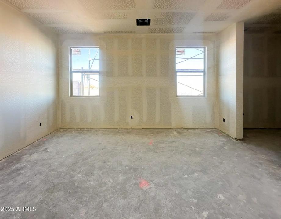 Real Estate Picture 7