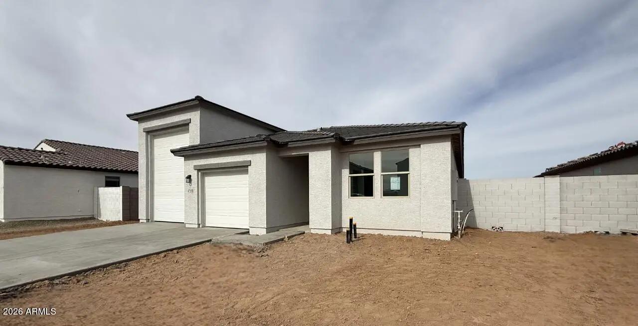 Real Estate Picture 3