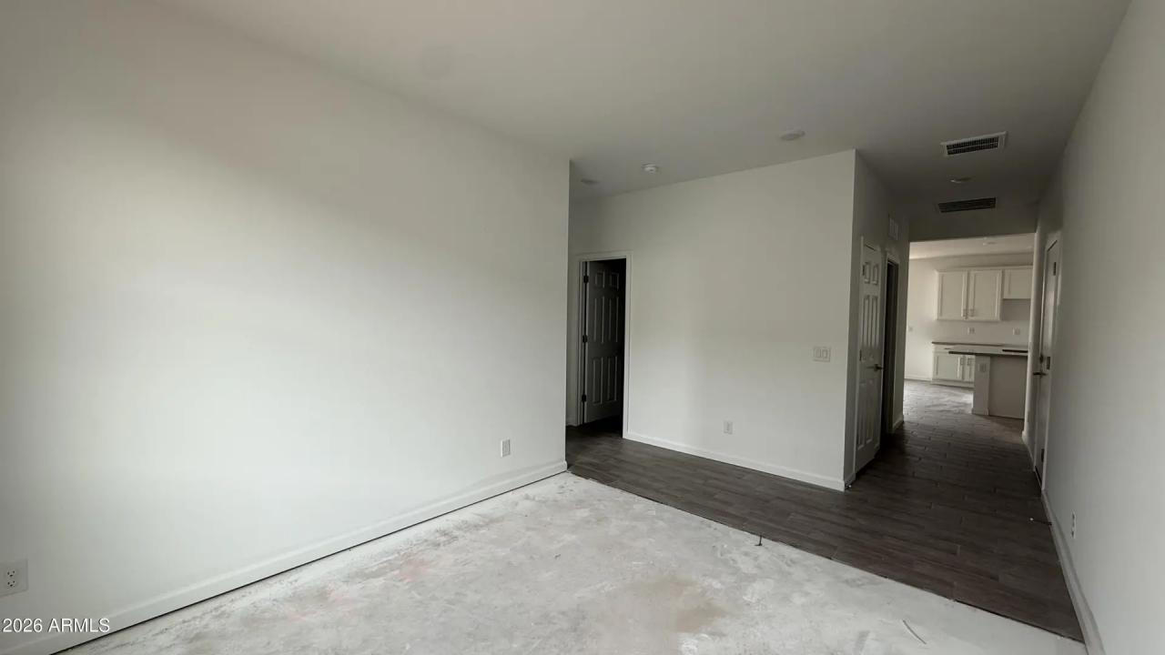 Real Estate Picture 21