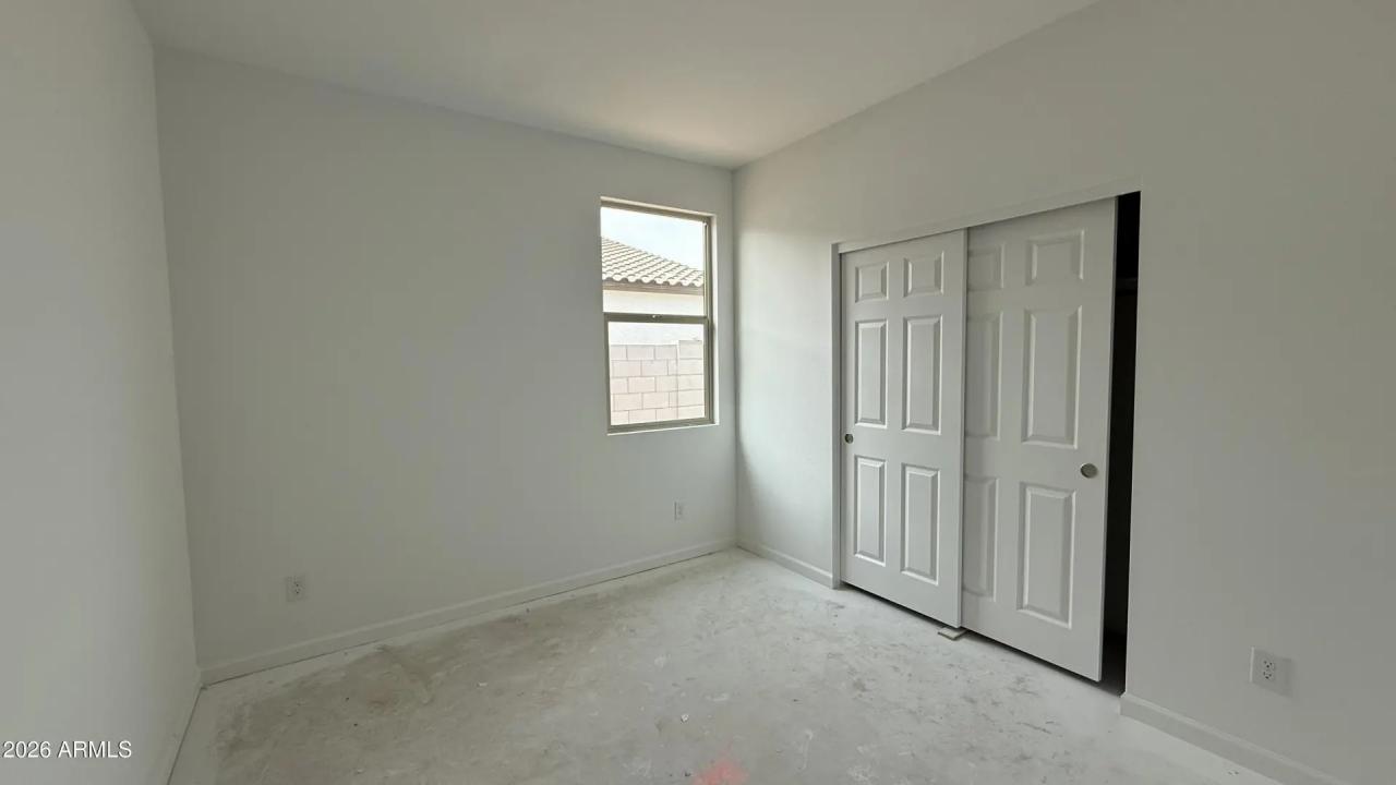 Real Estate Picture 22