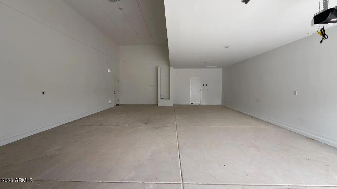 Real Estate Picture 29