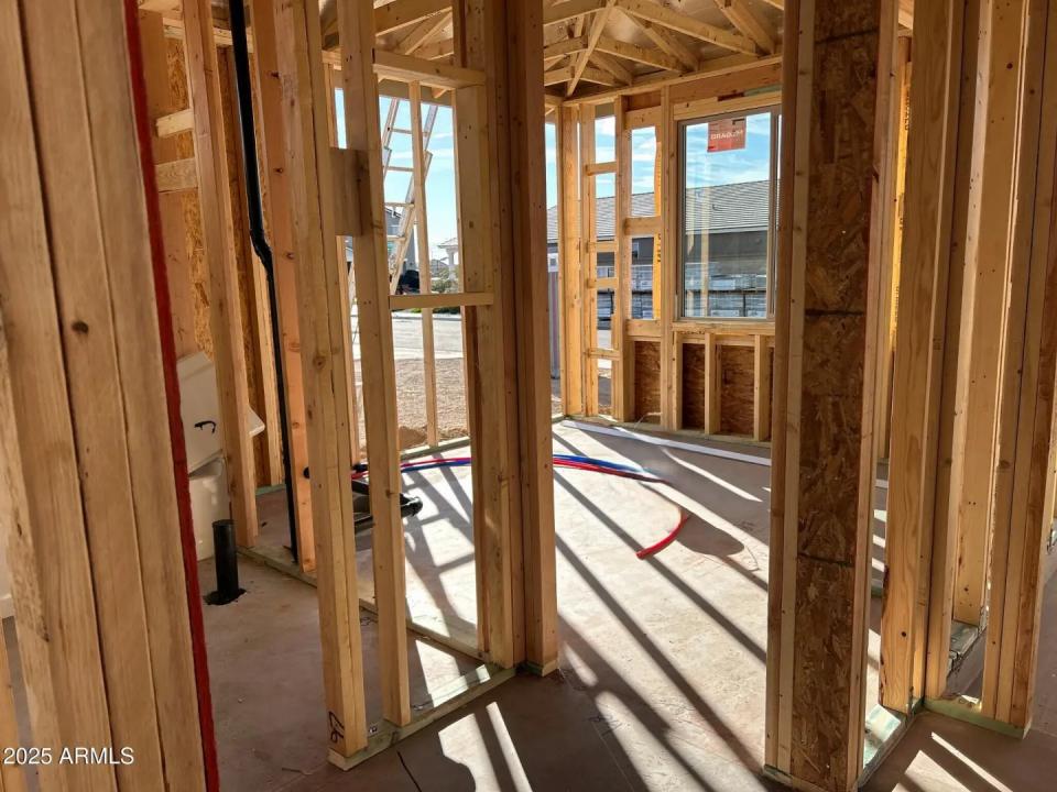 Real Estate Picture 5