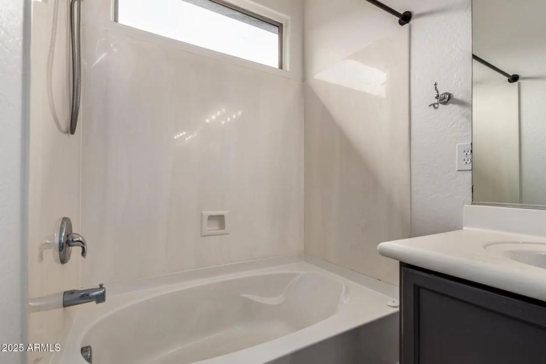 Real Estate Picture 19