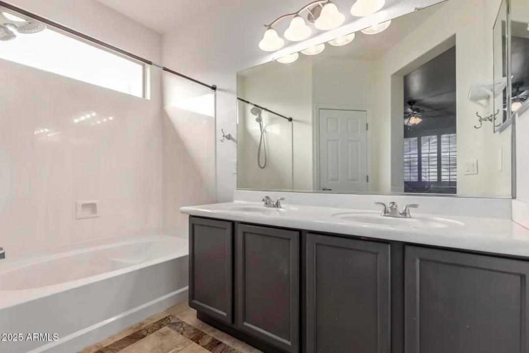Real Estate Picture 20