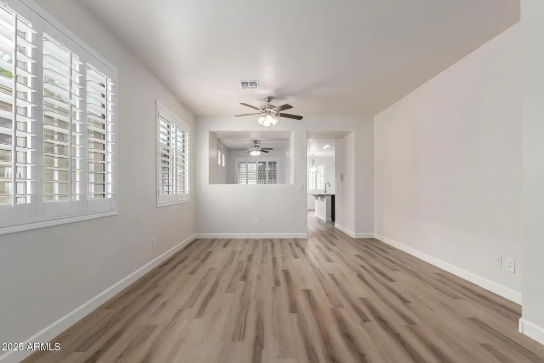 Real Estate Picture 8
