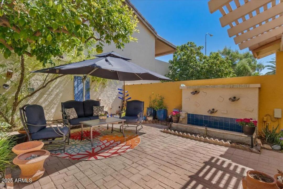 Real Estate Picture 6