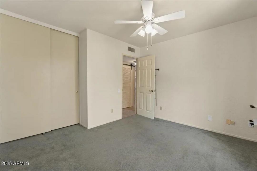 Real Estate Picture 22