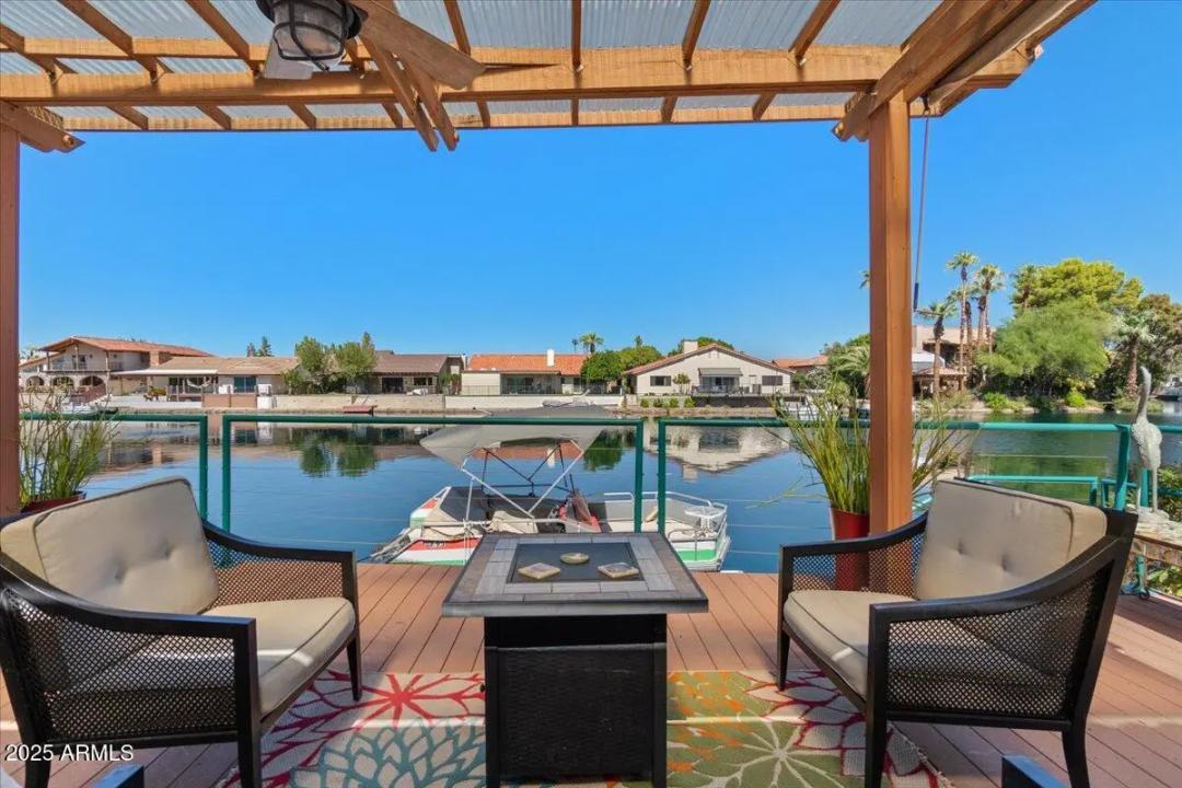 Real Estate Picture 24