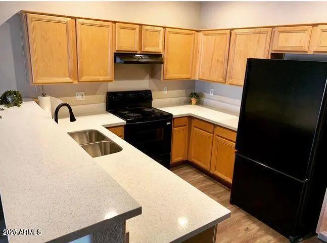 Real Estate Picture 4