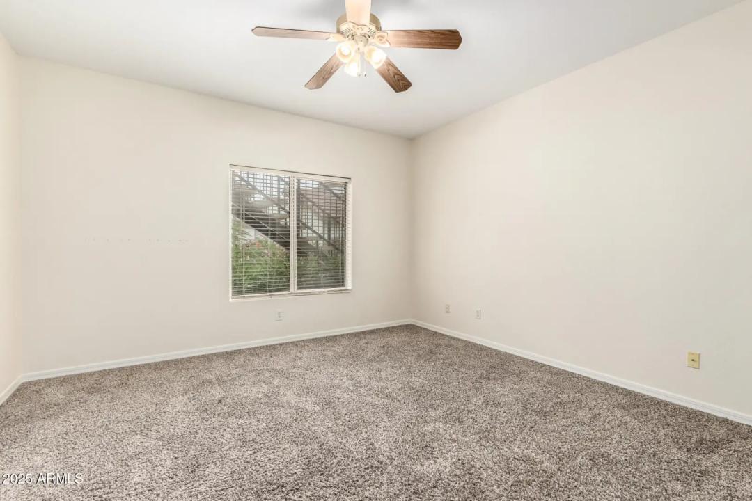 Real Estate Picture 10