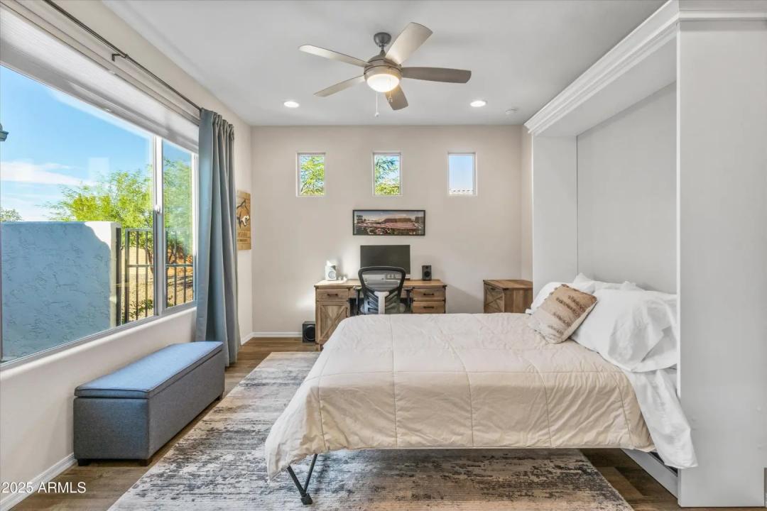 Real Estate Picture 22
