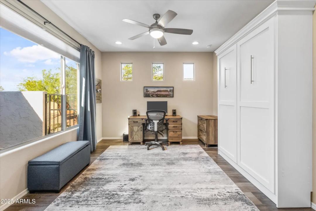 Real Estate Picture 23