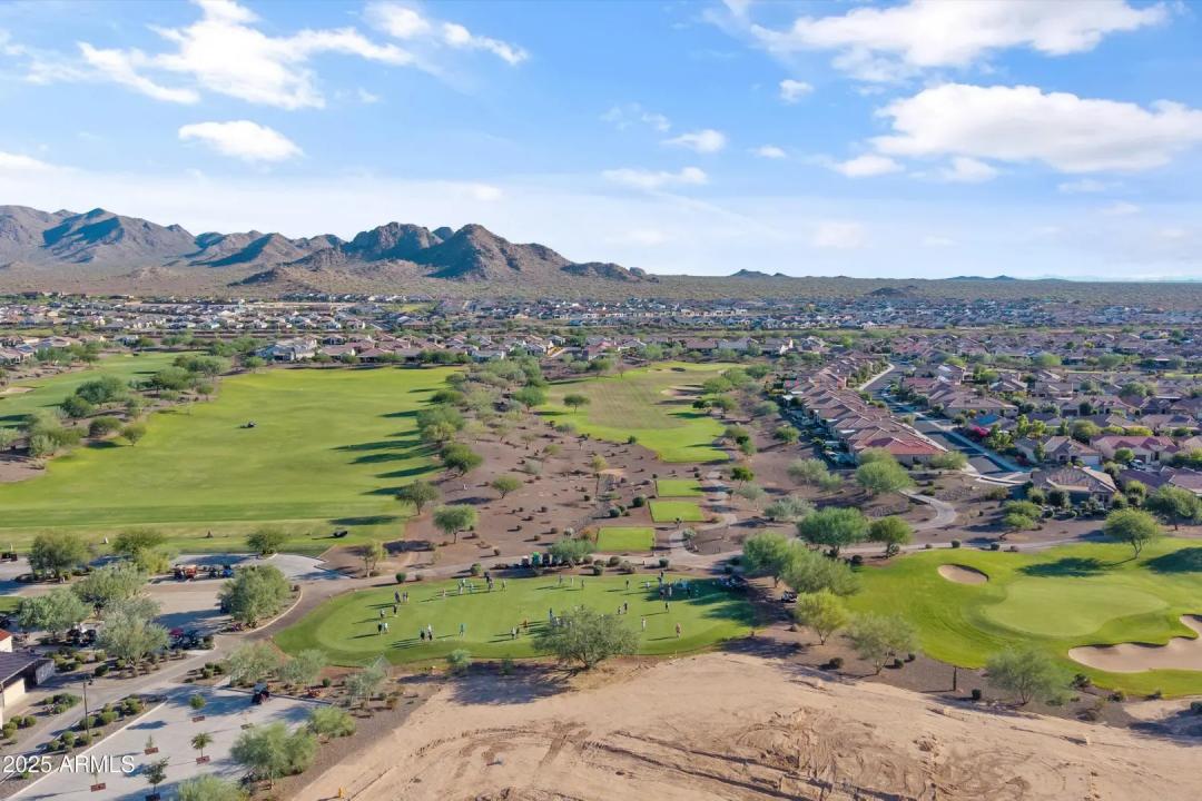 Real Estate Picture 34