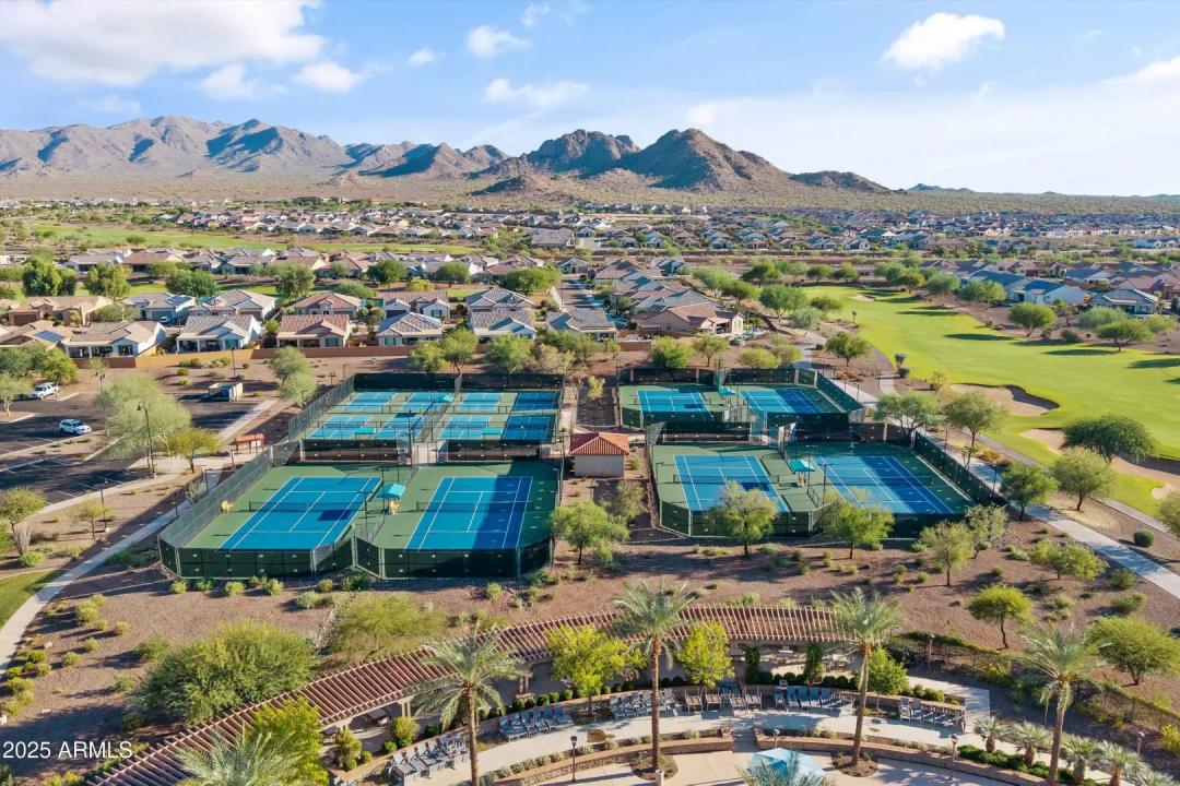 Real Estate Picture 35