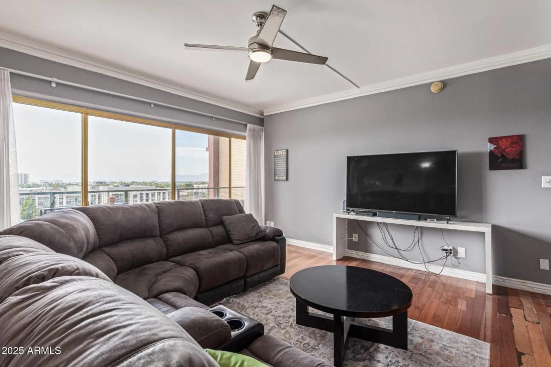 Real Estate Picture 2