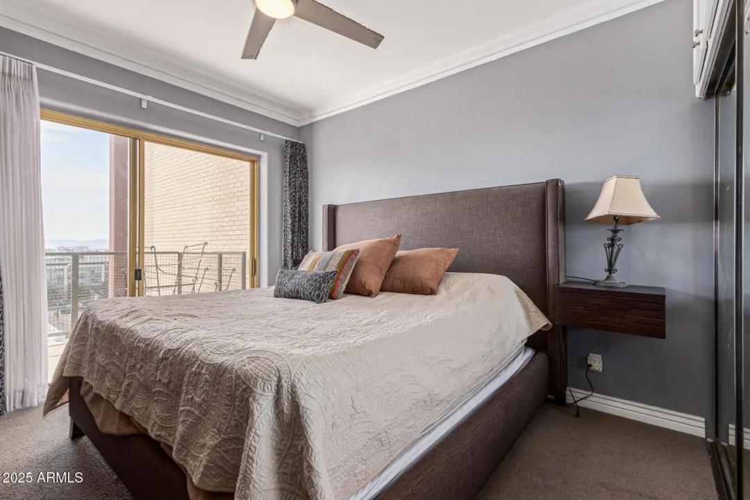 Real Estate Picture 10