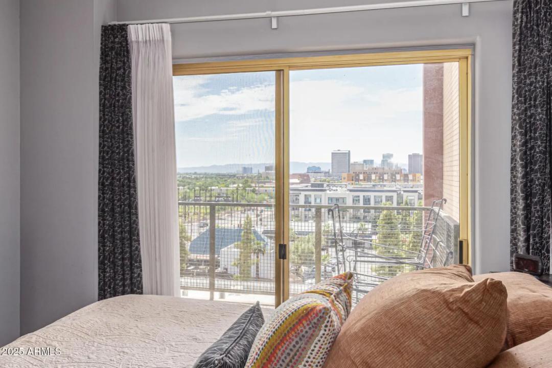 Real Estate Picture 13