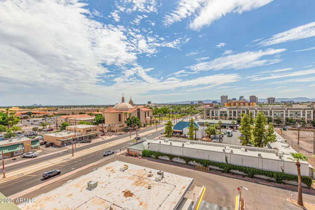 Real Estate Picture 15
