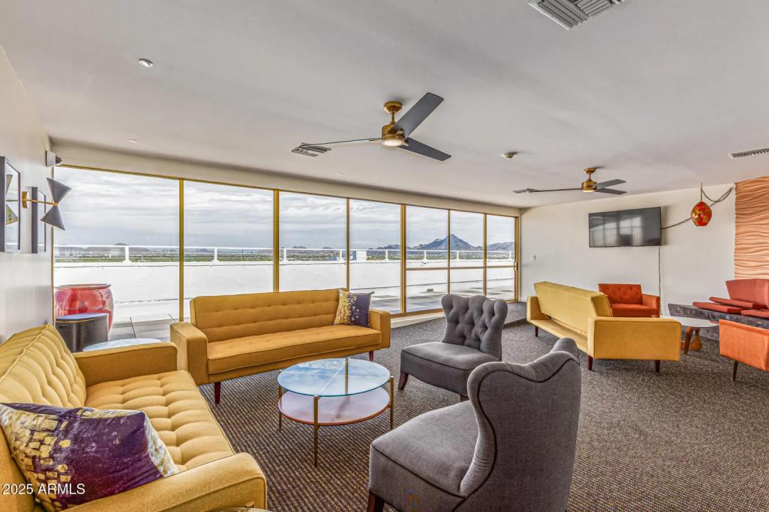 Real Estate Picture 21