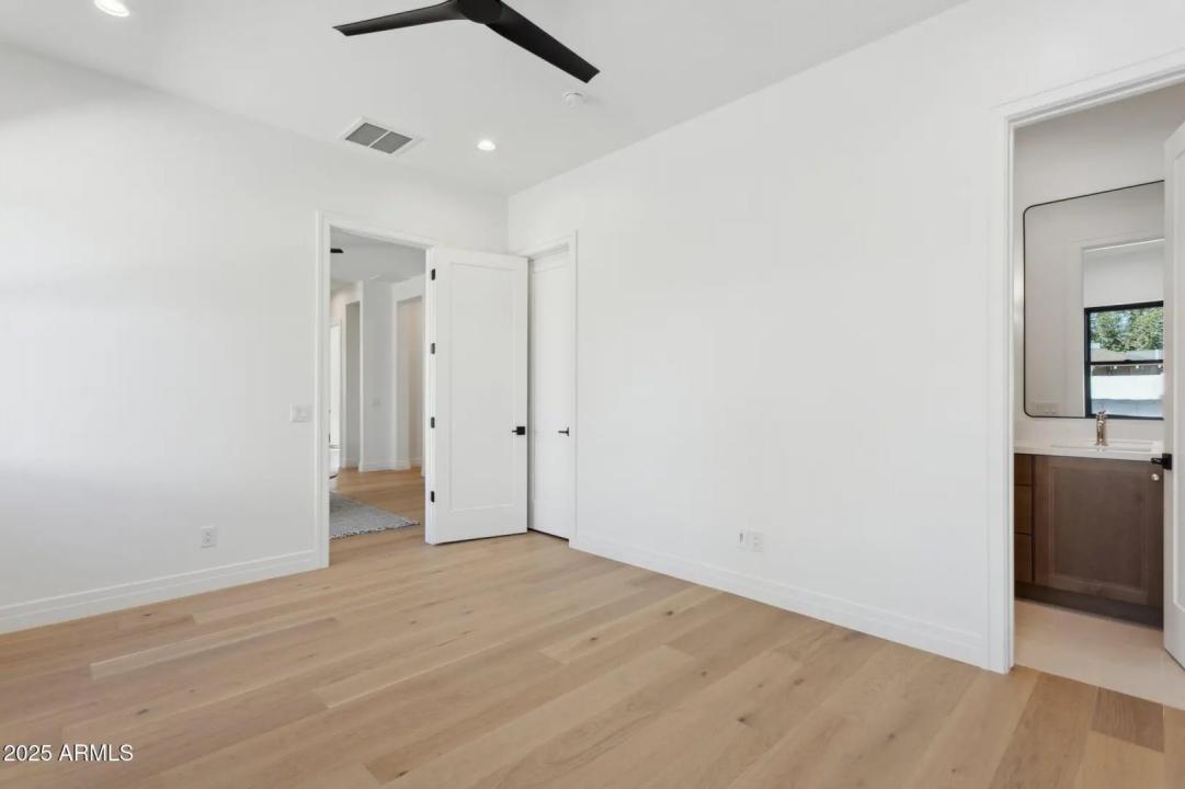 Real Estate Picture 29