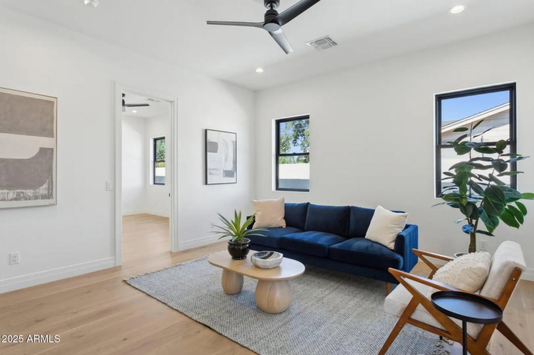 Real Estate Picture 27