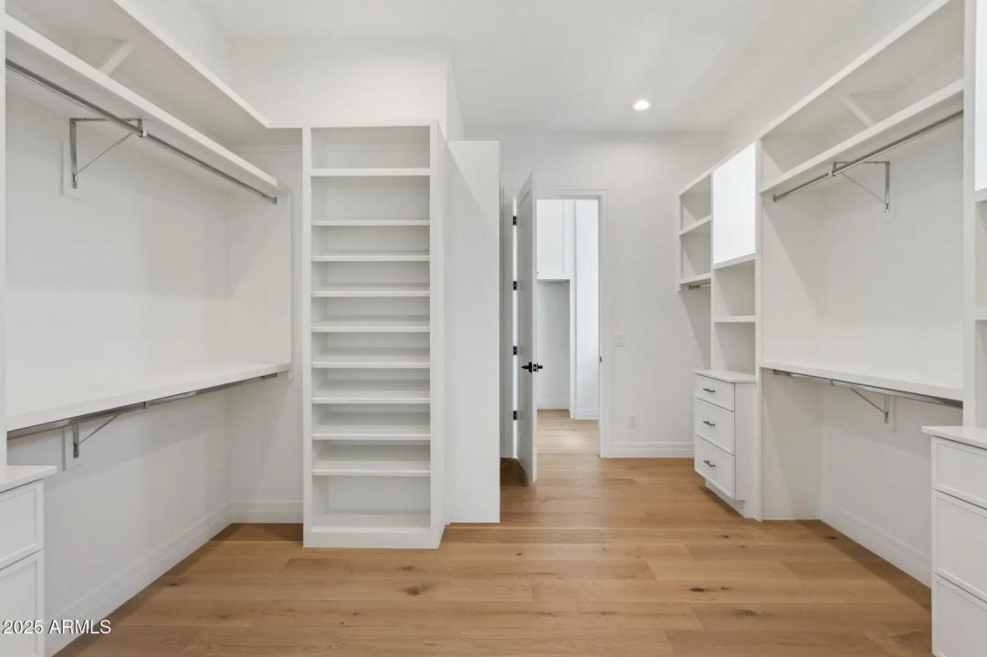 Real Estate Picture 23
