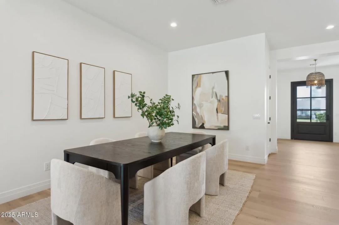 Real Estate Picture 11