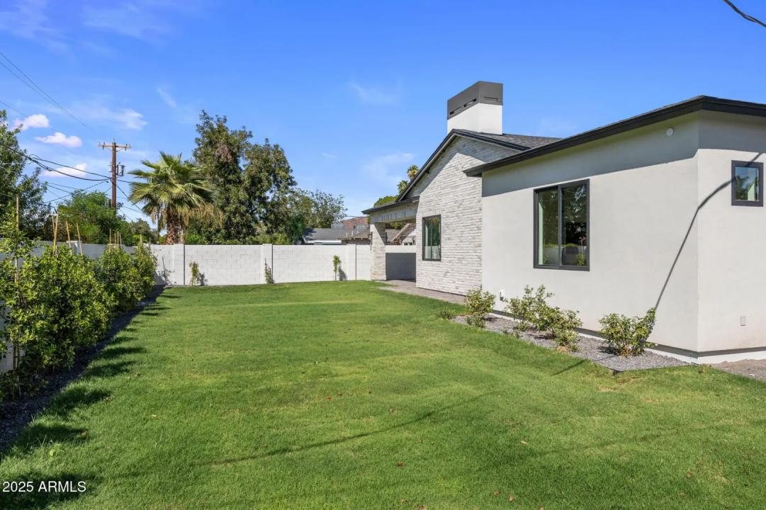 Real Estate Picture 39