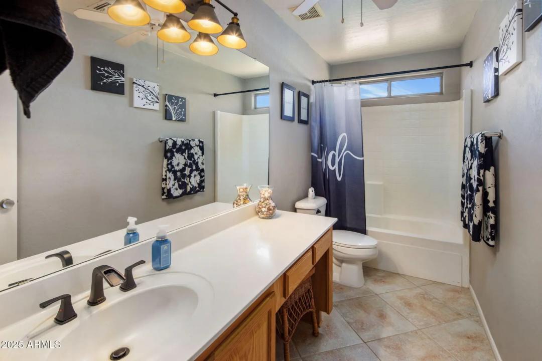 Real Estate Picture 26