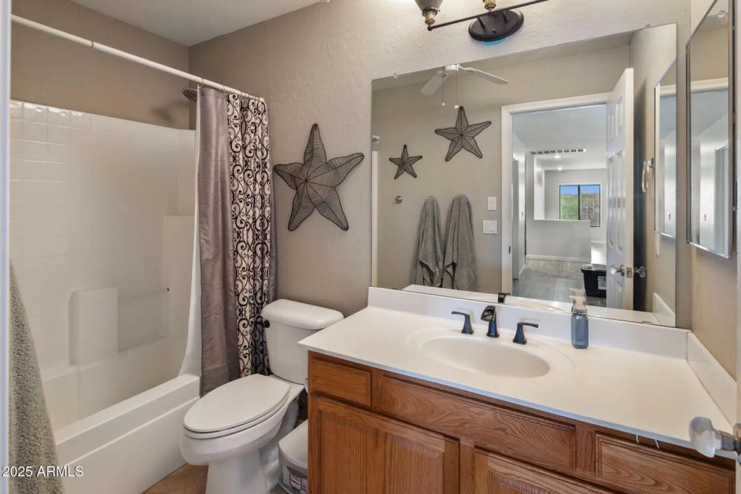 Real Estate Picture 22